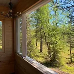 Northern Light Yllaes With A Jacuzzi