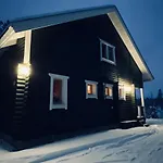 Northern Light Yllaes With A Jacuzzi