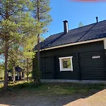 Chalet Northern Light Yllaes With A Jacuzzi Ylläsjärvi