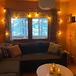 Northern Light Yllaes With A Jacuzzi Chalet