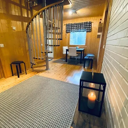 Northern Light Yllaes With A Jacuzzi *