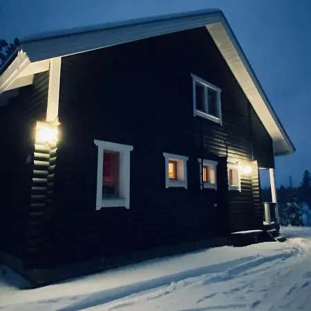Northern Light Yllaes With A Jacuzzi