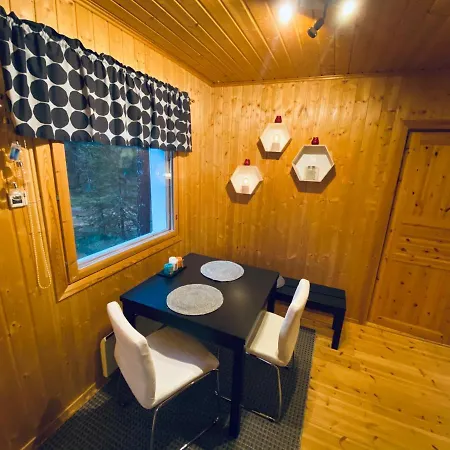 シャレー Northern Light Yllaes With A Jacuzzi