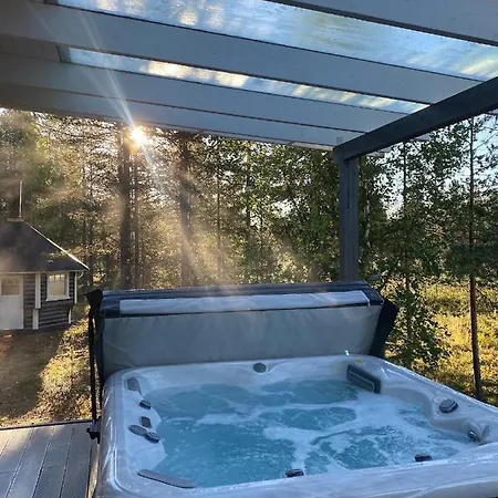 Northern Light Yllaes With A Jacuzzi * Ylläsjärvi