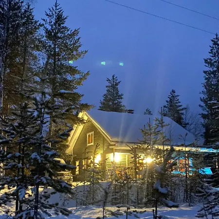 Northern Light Yllaes With A Jacuzzi Chalet