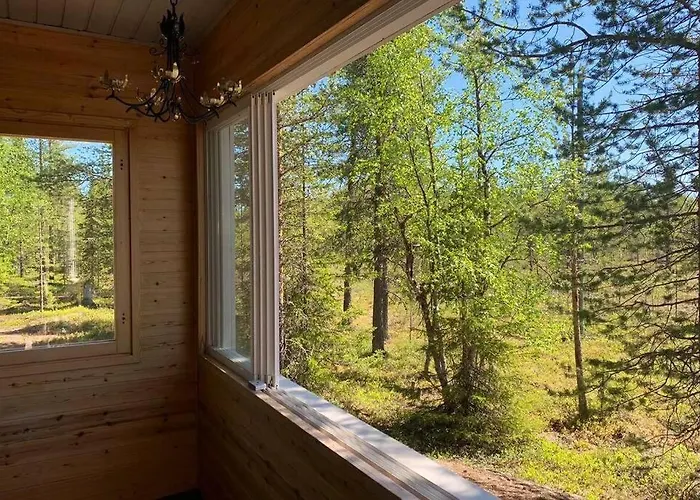 Northern Light Yllaes With A Jacuzzi