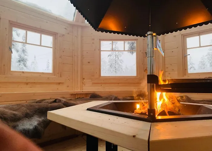 Northern Light Yllaes With A Jacuzzi Chalet *
